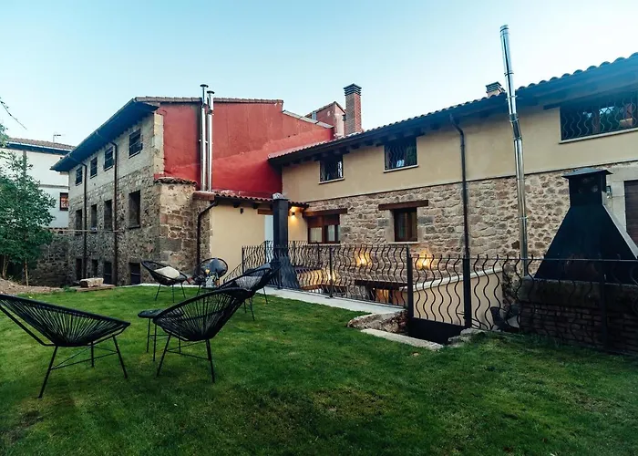 펜션 Pinares De Soria *